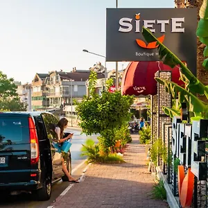 Hotel Siete