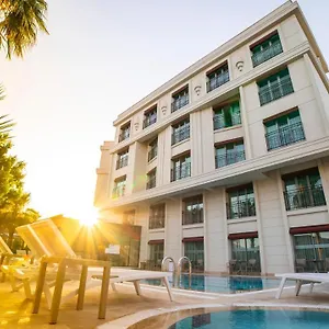 Hotel Leaf Port
