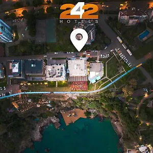Hotel Tema 242
