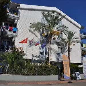 Lunay Hotel